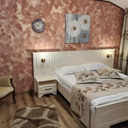 Pensiunea Casa Moldoveana 3* Piatra Neamt